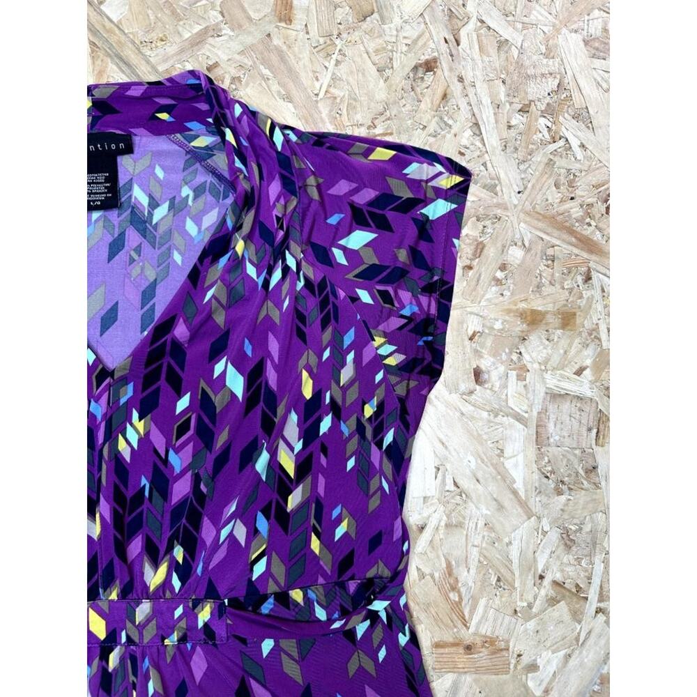 Attention Womens Purple Geometric Blouse Size Large Cap Sleeve V-Neck Belted Top - Picture 4 of 16